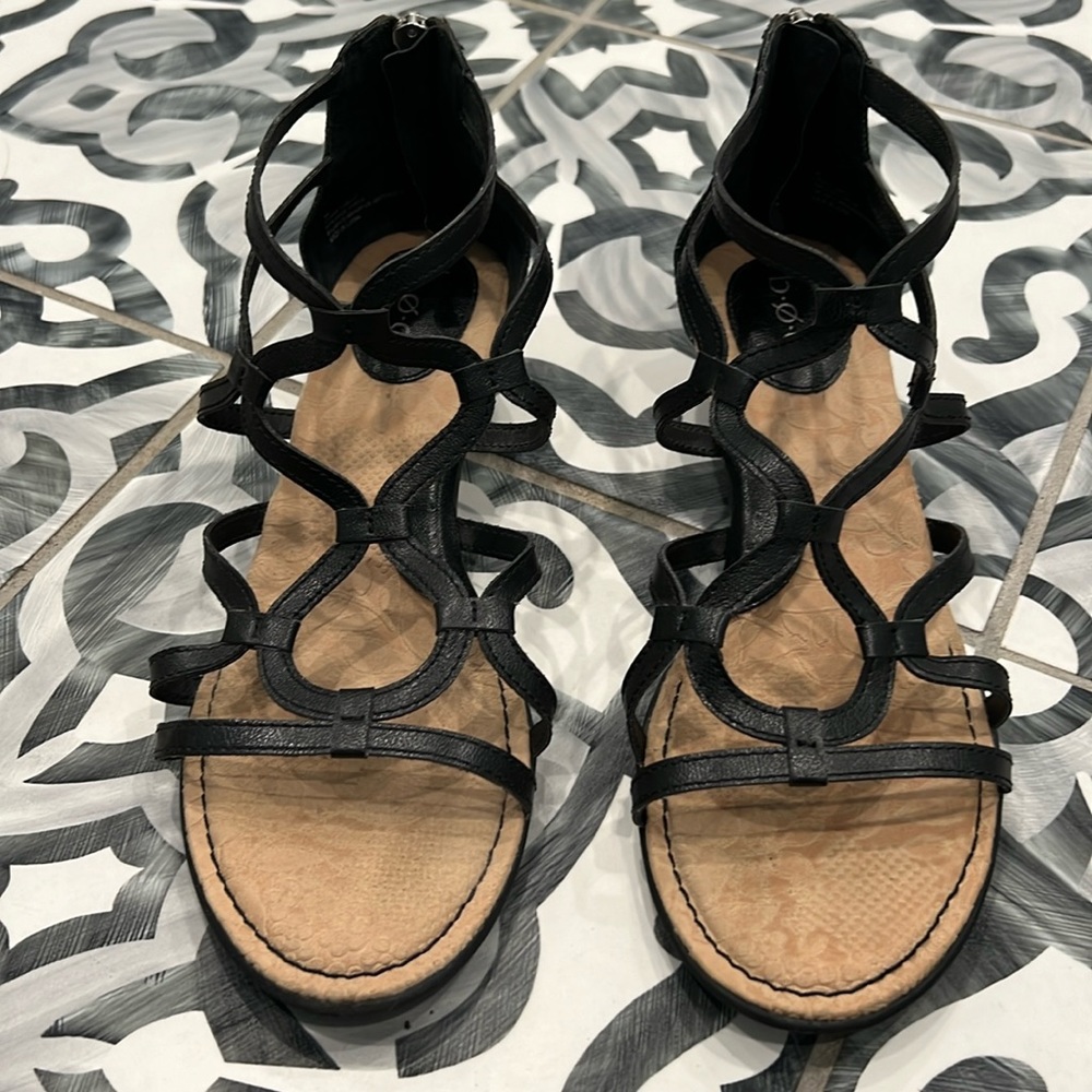 B*O*C Sandals